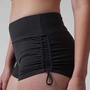 Athleta Sand Sprint Short black